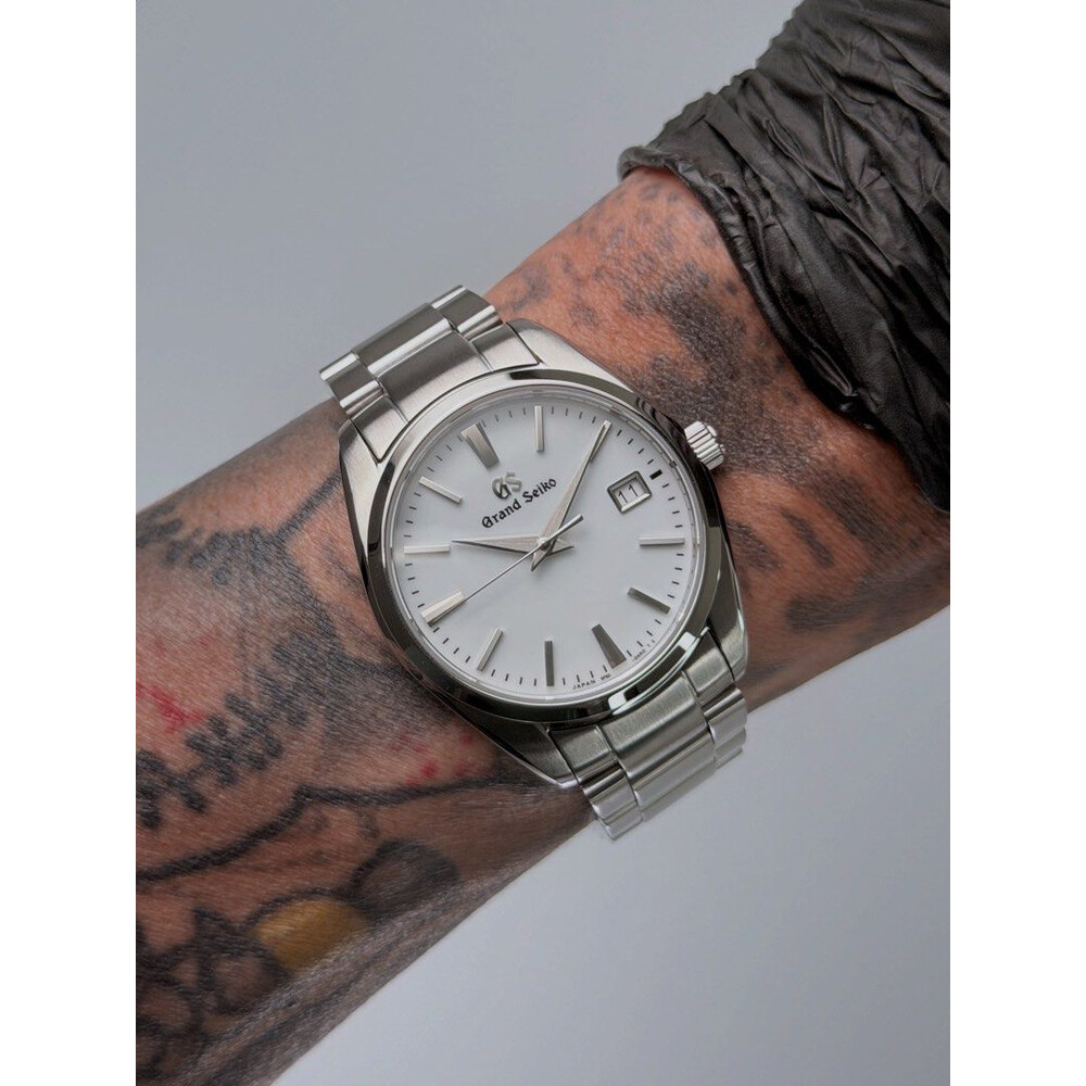 Custom Seiko Mod • Premium White GS SBGX259 Quartz Watch • 37mm